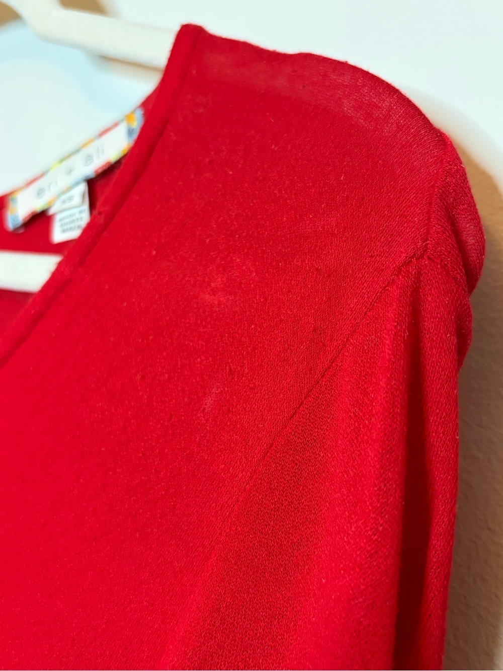 Eri + Ali Women's Red V-Neck Long Sleeve Pleated Tunic Top - Picture 3 of 8